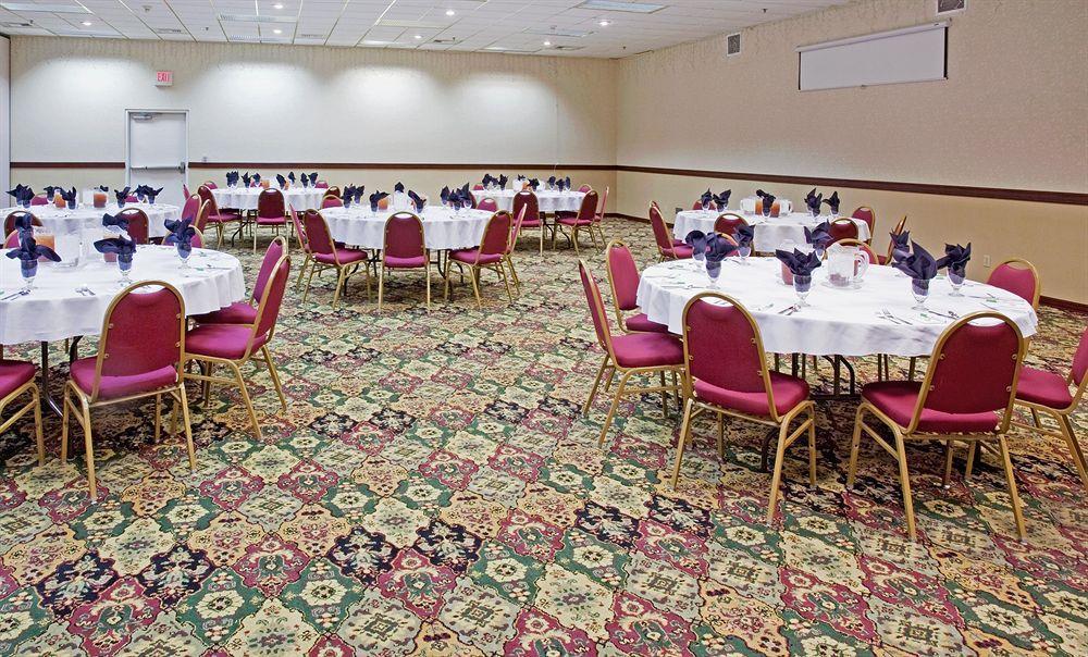 Country Inn & Suites By Radisson, Sidney, Ne Restaurante foto